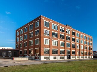 Montréal, QC Office - 6829-6845 Av de l'Épée