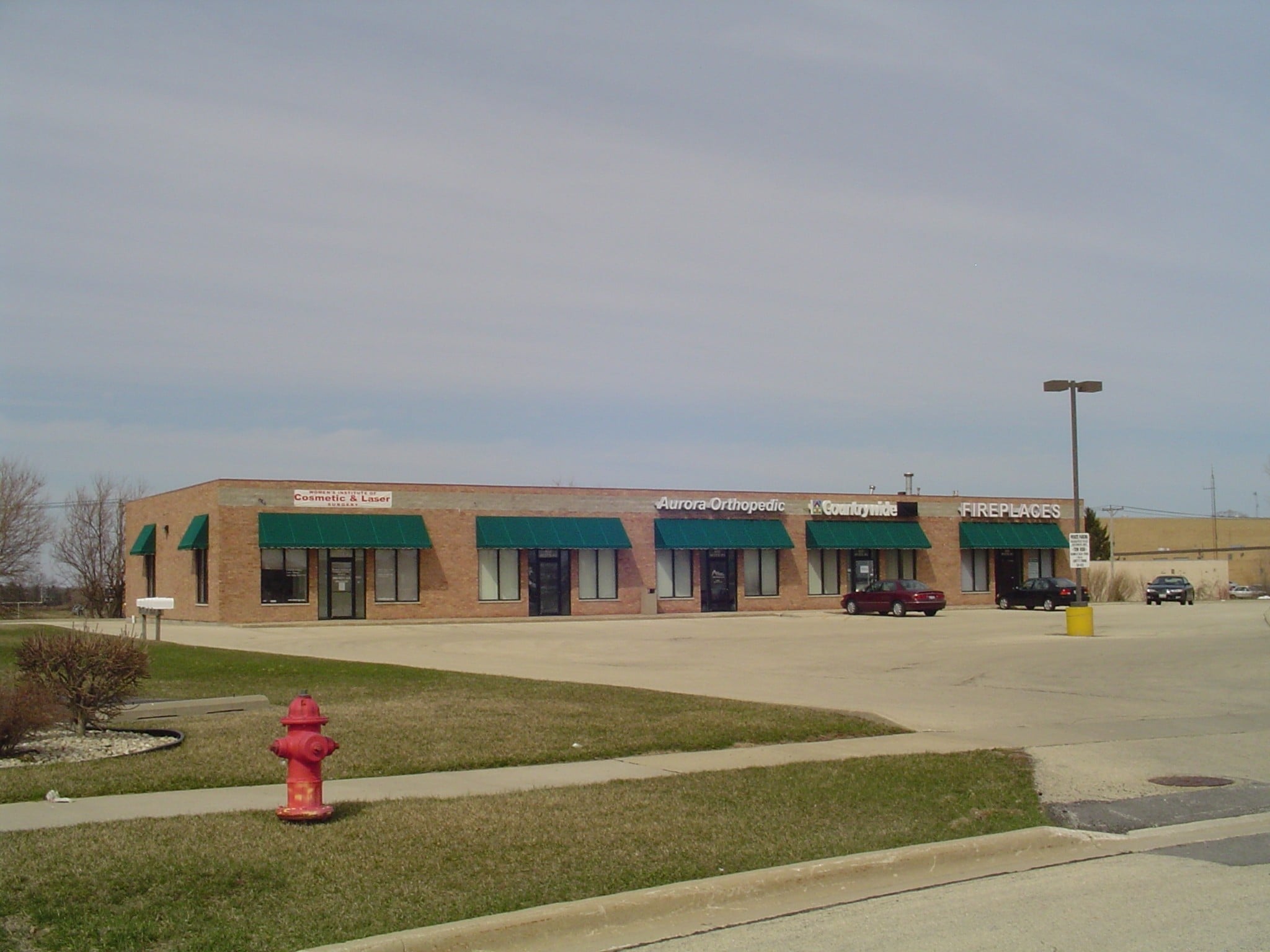 610630 Plaza Dr Sycamore, IL 60178 Retail Property for Lease on