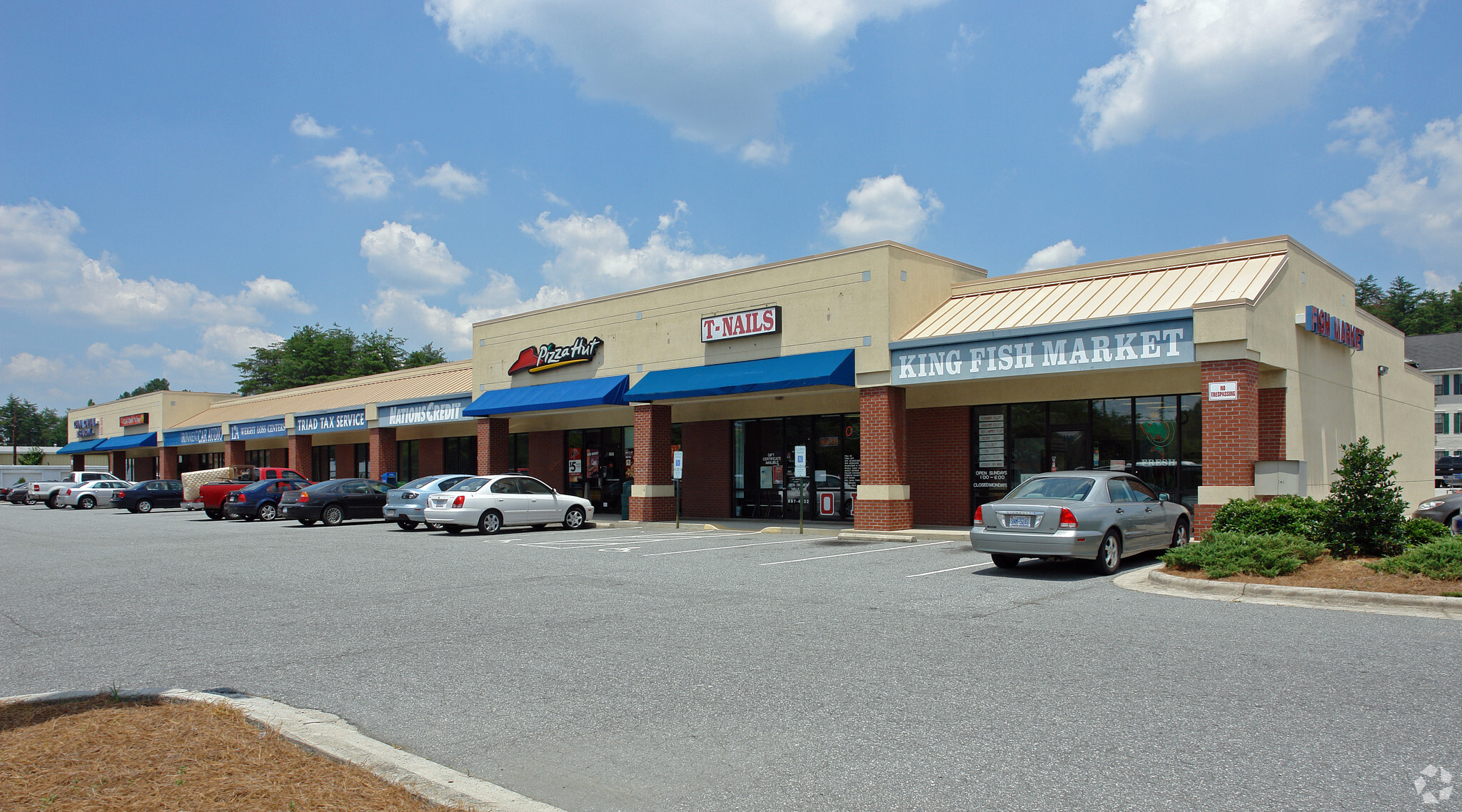 2900 N Main St, High Point, NC for Rent