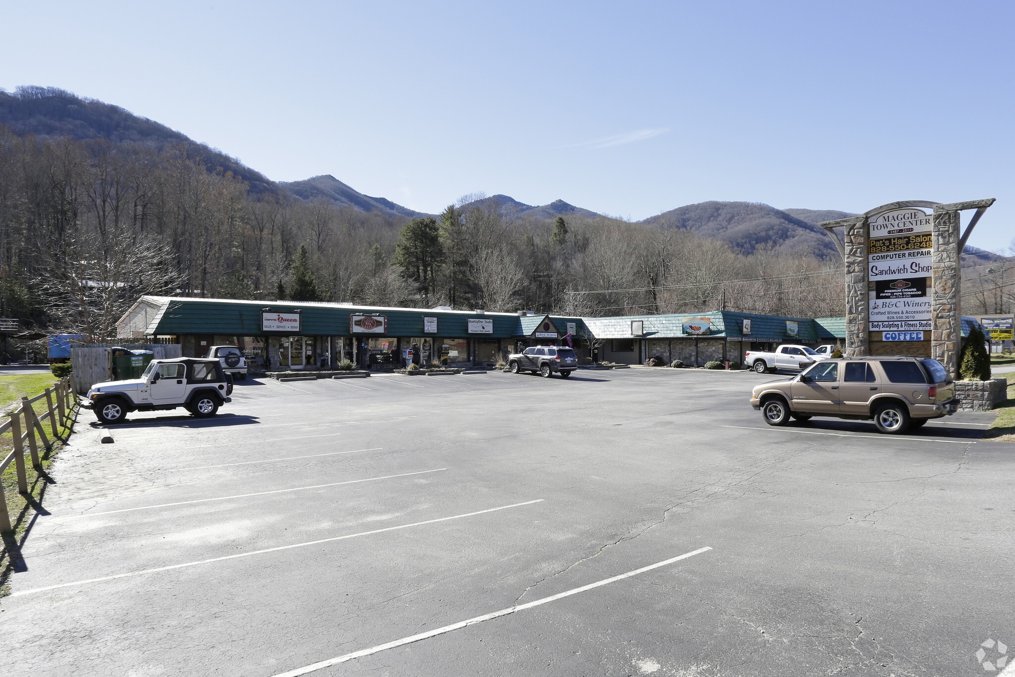 2487 Soco Rd Maggie Valley, NC 28751 Retail Property for Lease on
