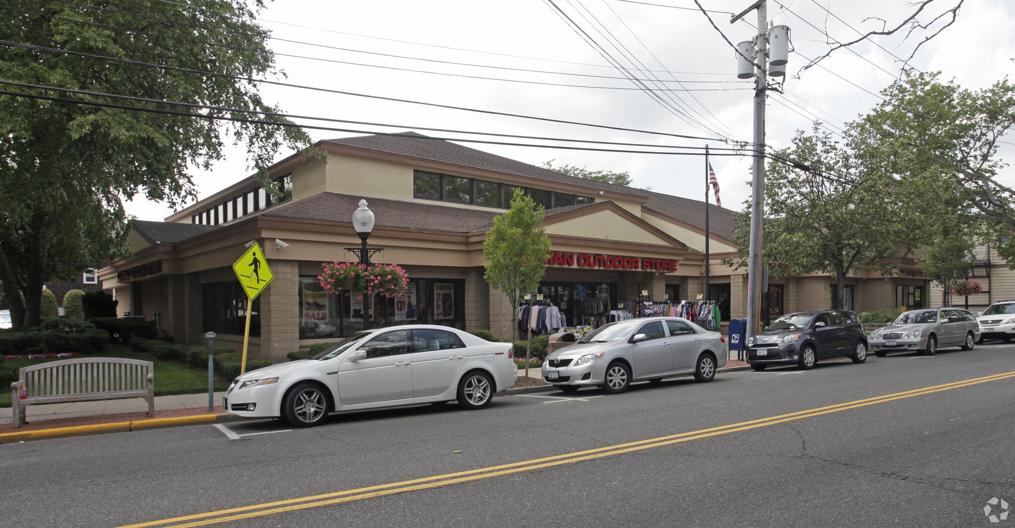 140-170 Deer Park Ave, Babylon, NY for Rent