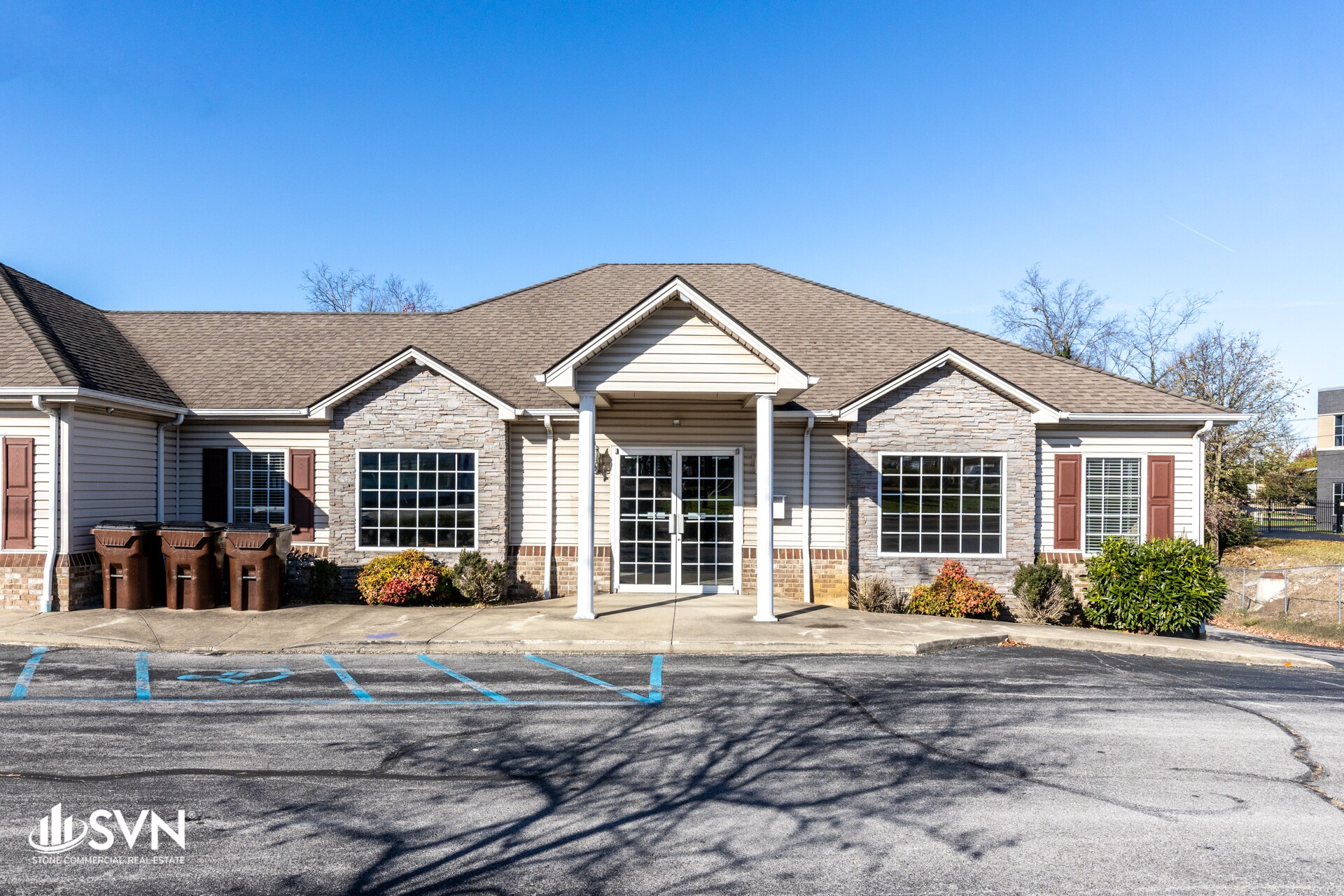 713 N Main St, Nicholasville, KY for Rent