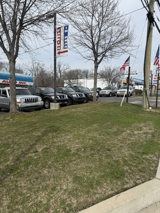 Huntington Station, NY Retail - 659 E Jericho Tpke