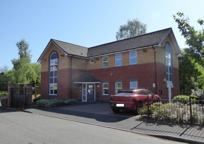 1 Station Ct, Cannock, STS for Rent