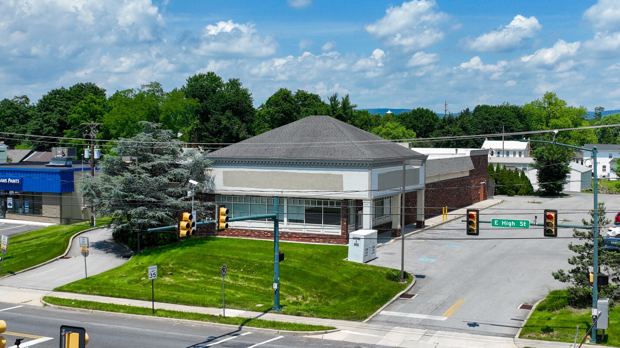 841 E High St, Carlisle, PA for Rent