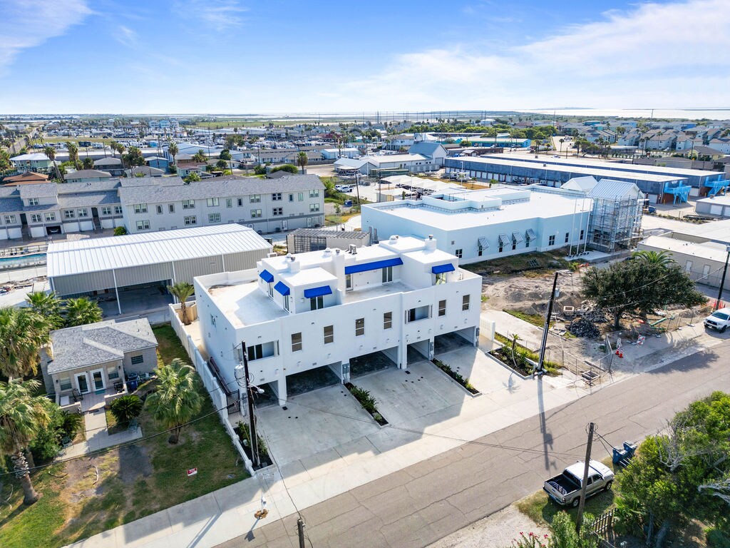 611 W Avenue A, Port Aransas, TX for Sale