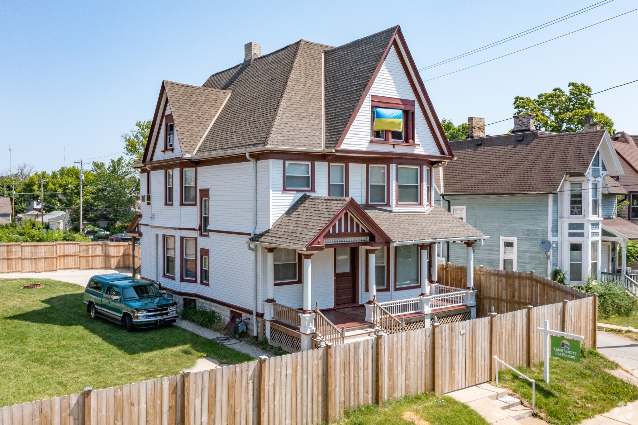 124 W North Ave, Milwaukee, WI for Rent