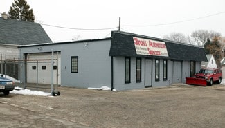 Milwaukee, WI Retail - 5614 W Hampton Ave
