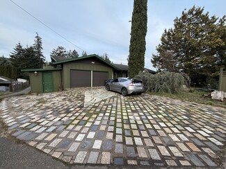 Camas, WA Specialty - 3935 NE Everett St