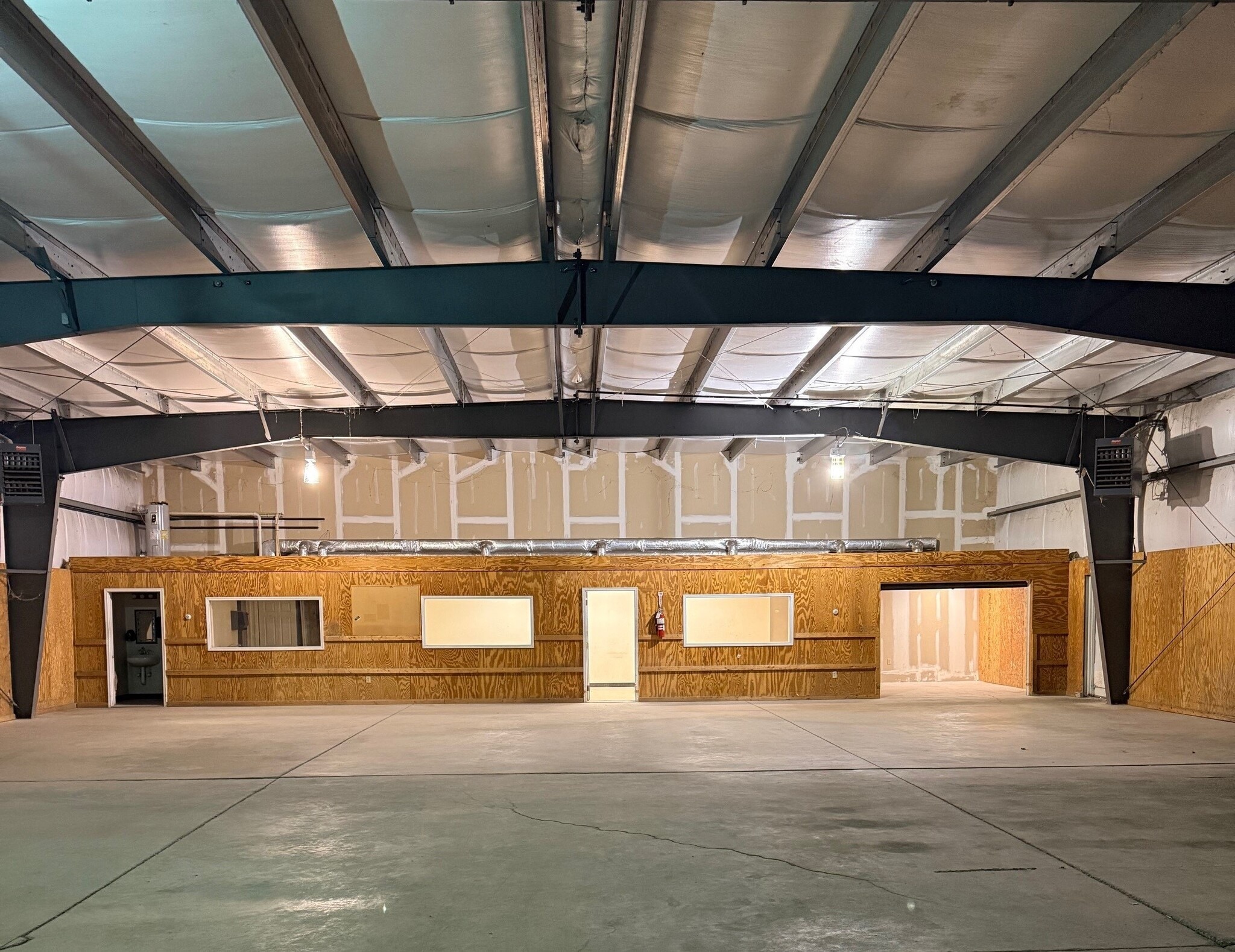 572 3rd Ave Ext, Rensselaer, NY for Rent