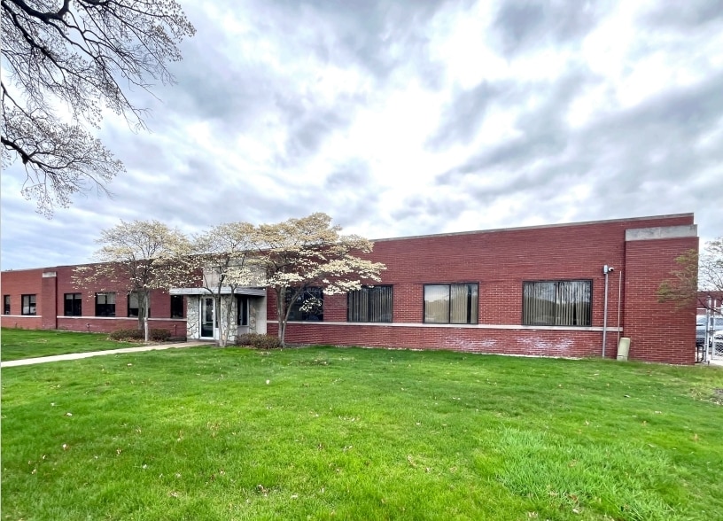 2700 Wickham St, Muskegon, MI for Sale