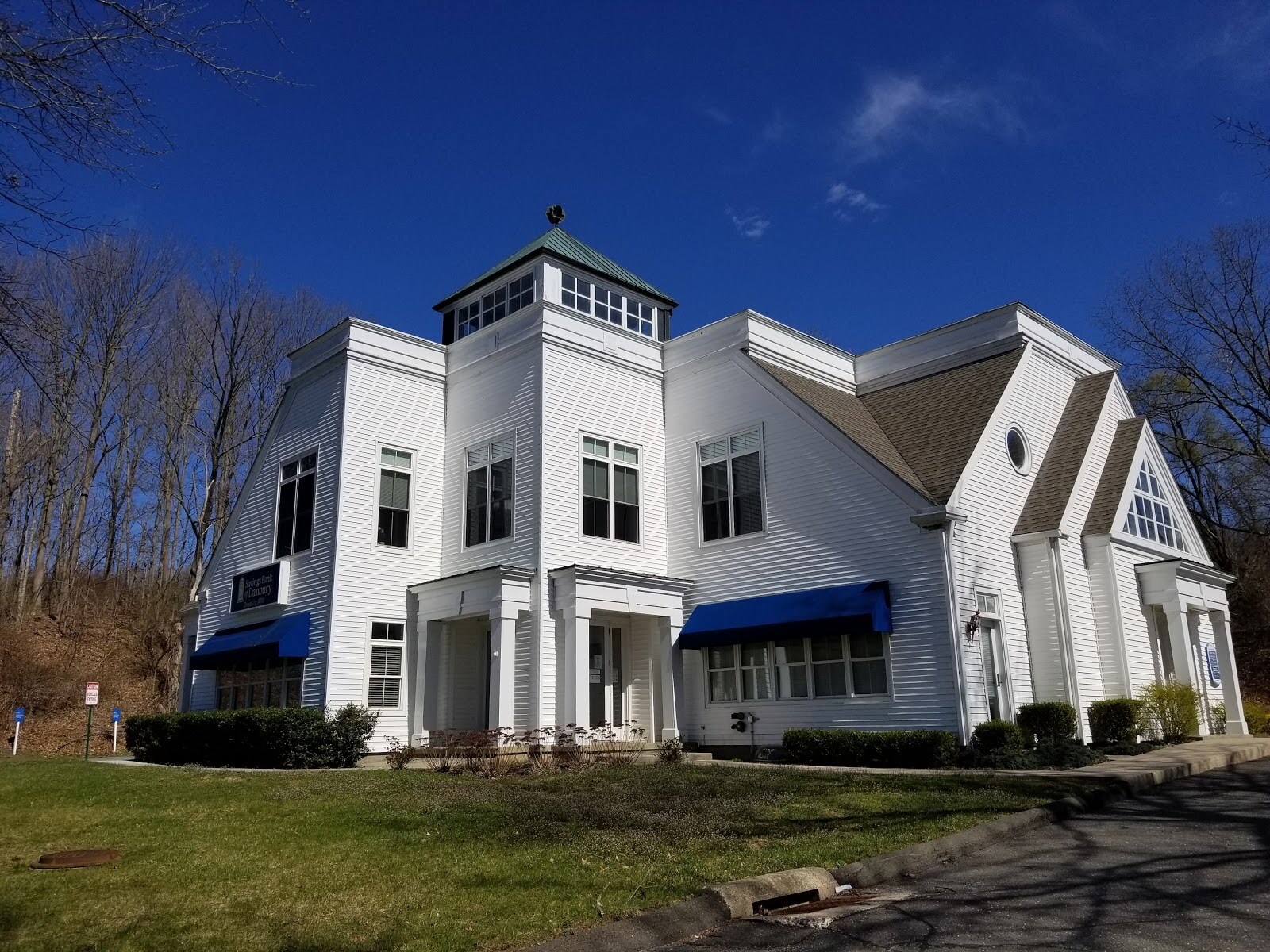 325 Main St S, Southbury, CT for Rent