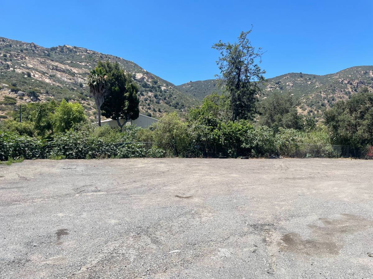 15405 Olde Highway 80, El Cajon, CA for Rent