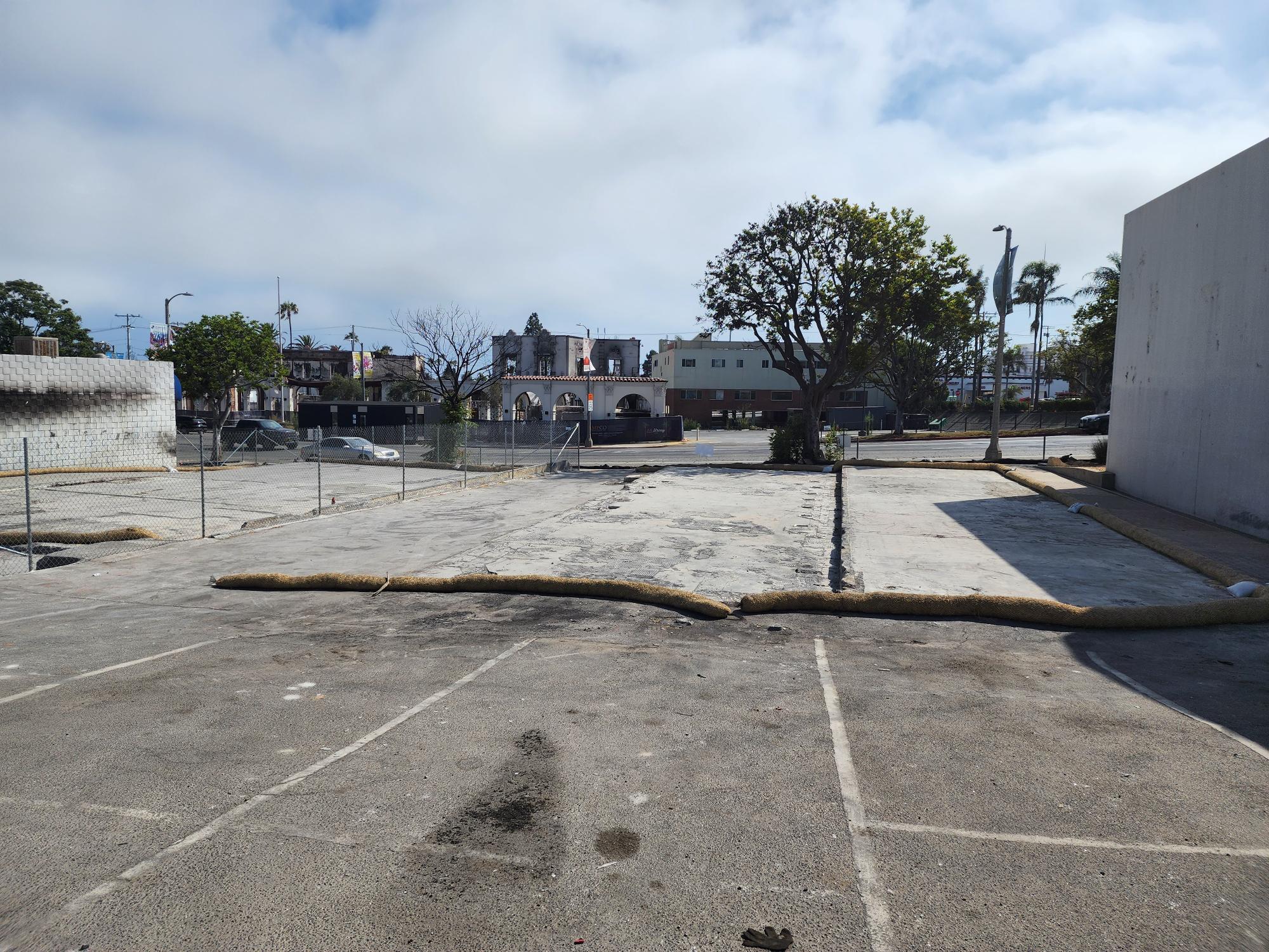 15333-15335 W Sunset Blvd, Pacific Palisades, CA for Sale