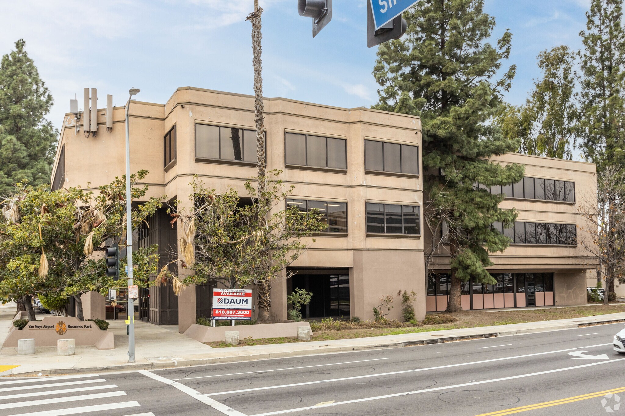 16501 Sherman Way, Van Nuys, CA for Rent