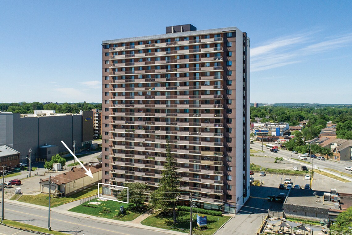 360 Croydon Ave, Ottawa, ON for Rent