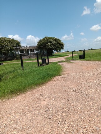 Victoria, TX Residential - 490 Adcock Ranch Rd