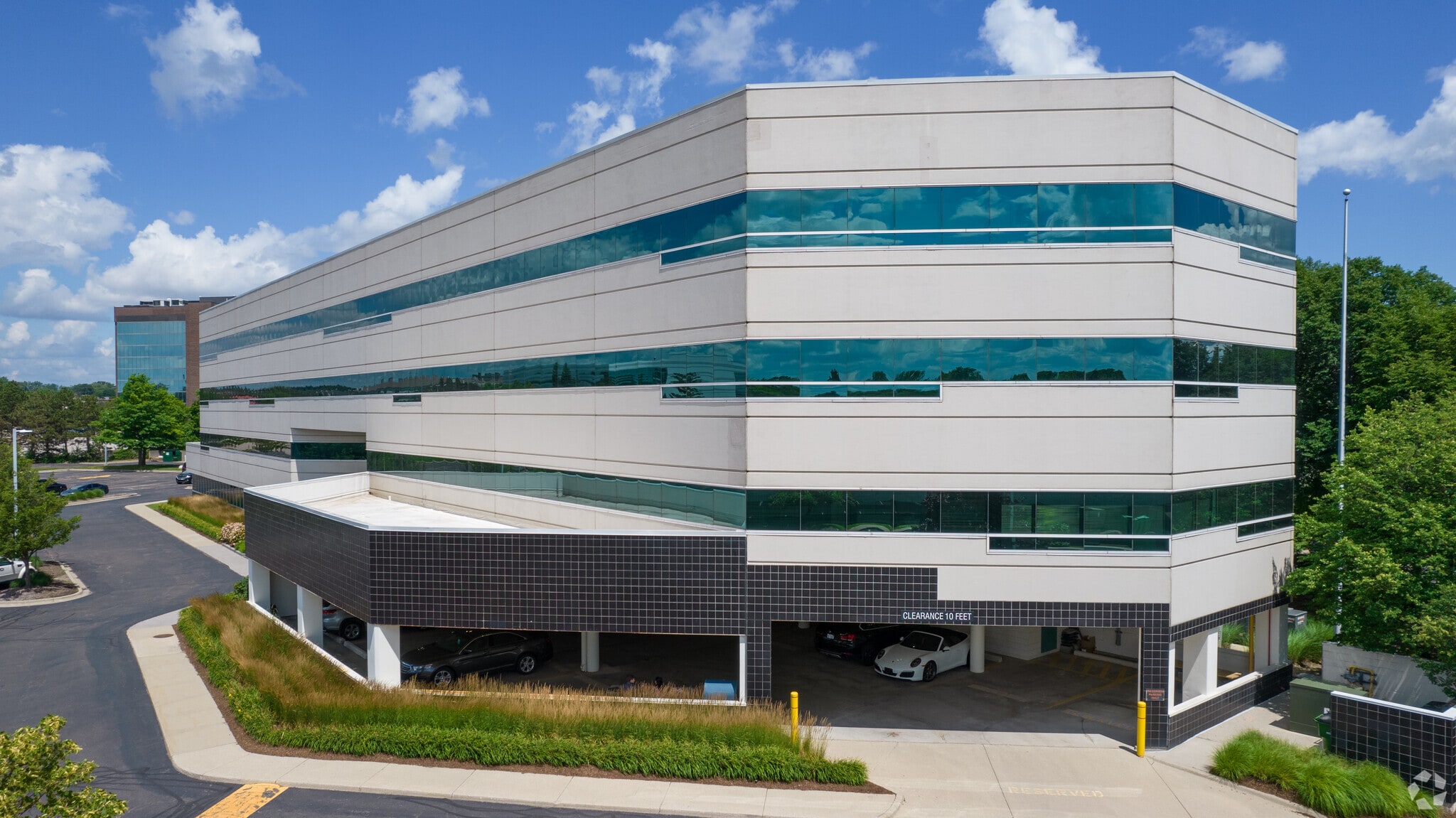 2701 Troy Center Dr, Troy, MI for Rent