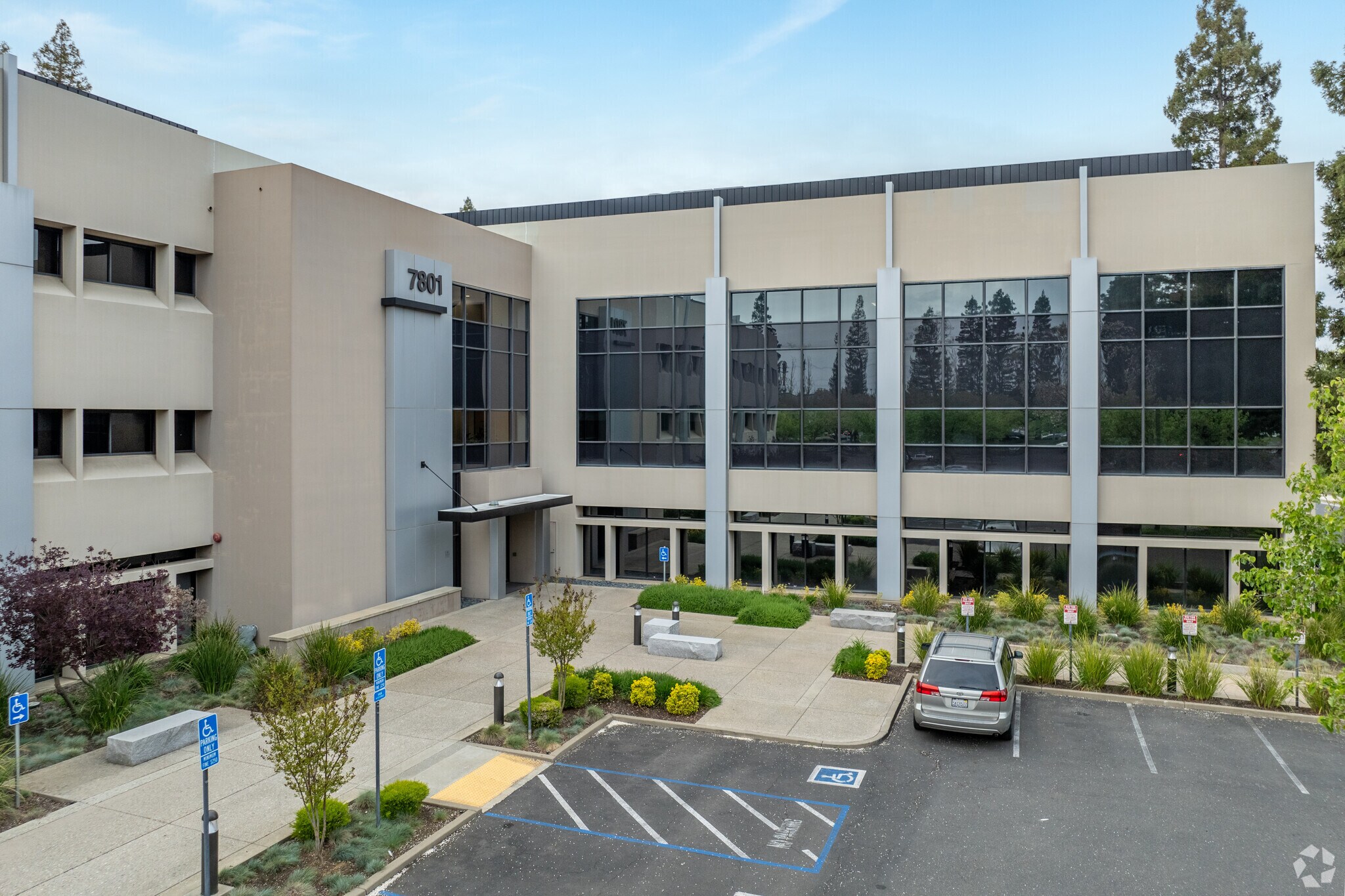 7801 Folsom Blvd, Sacramento, CA for Rent
