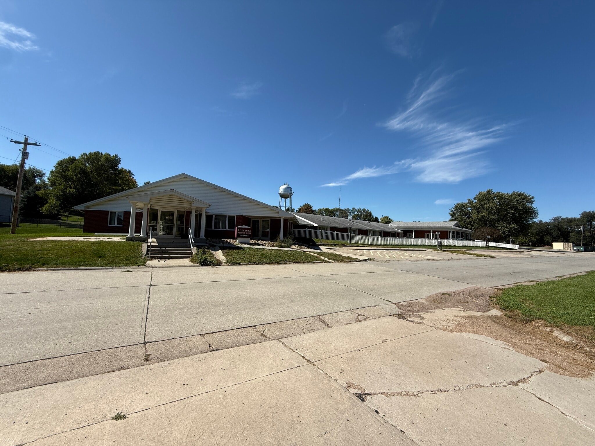 702 Cedar Ave, Laurel, NE for Sale