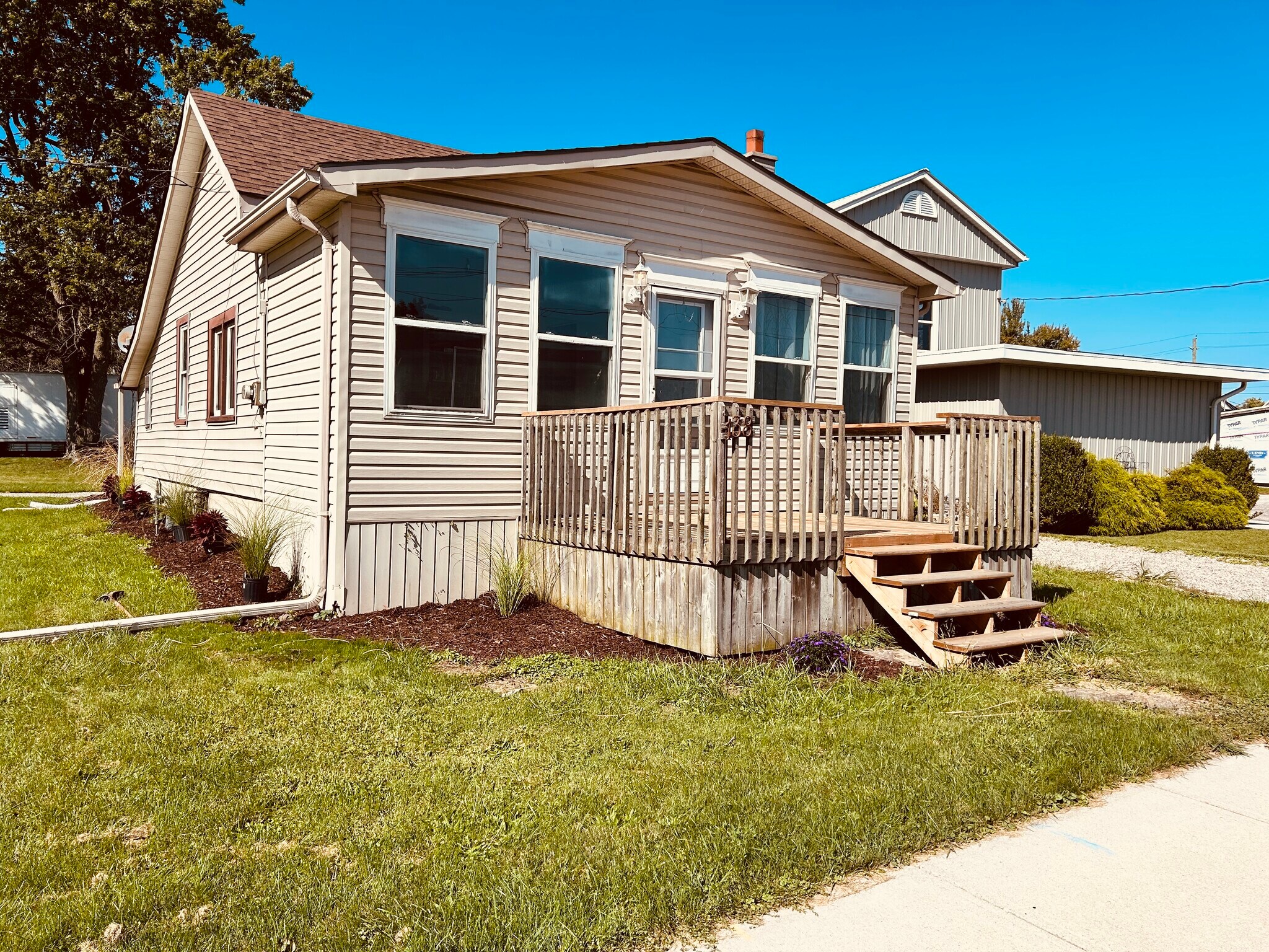 138 Borden Ave, Belmont, ON for Sale