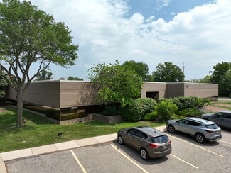Troy, MI Office - 560-580 Kirts Blvd