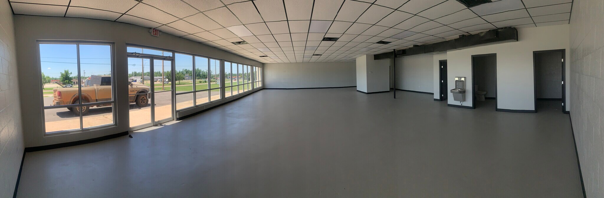 10 N Kimbell Rd Yukon, OK 73099 Retail Property for Lease on