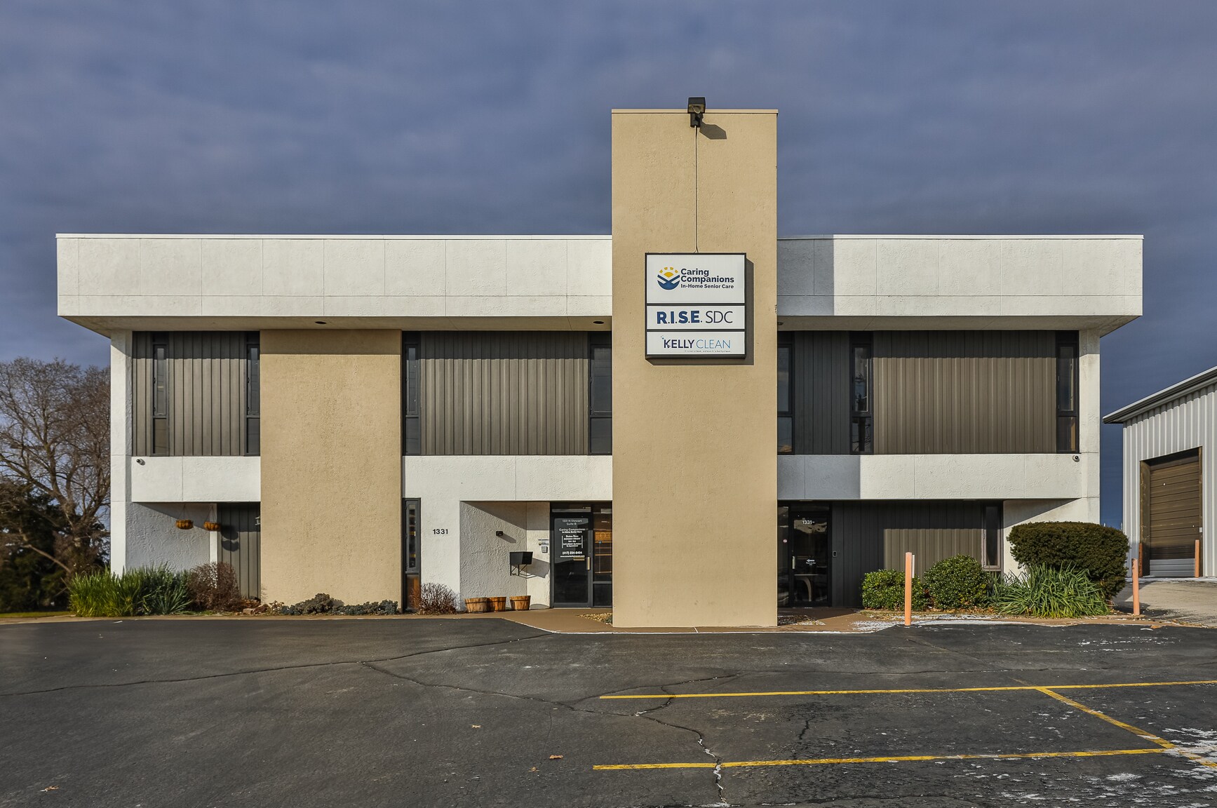 1331 N Stewart Ave, Springfield, MO for Rent
