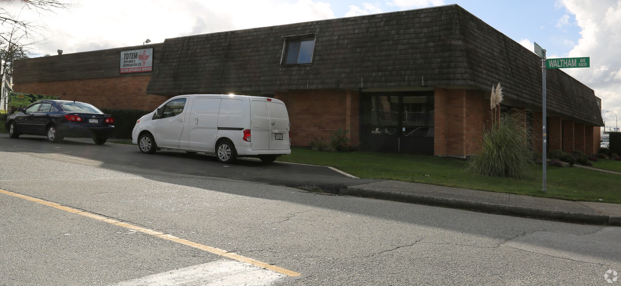 5950 Imperial St, Burnaby, BC for Rent