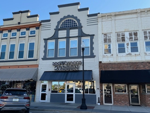 118 S 3rd St, Boonville, IN for Sale