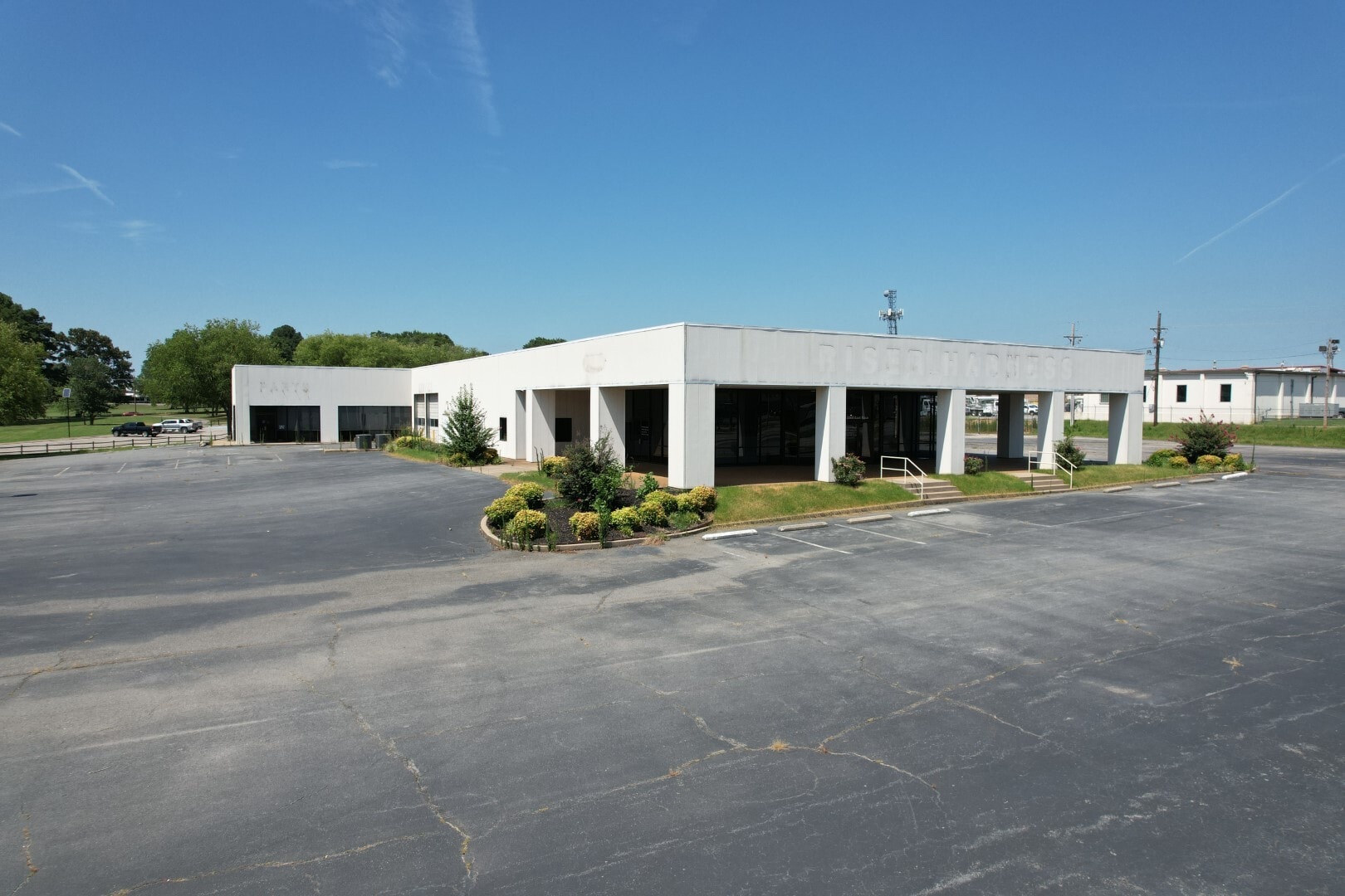 2000 E Race Ave, Searcy, AR for Rent