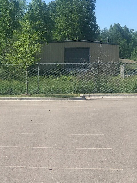 48225 West Rd, Wixom, MI for Rent