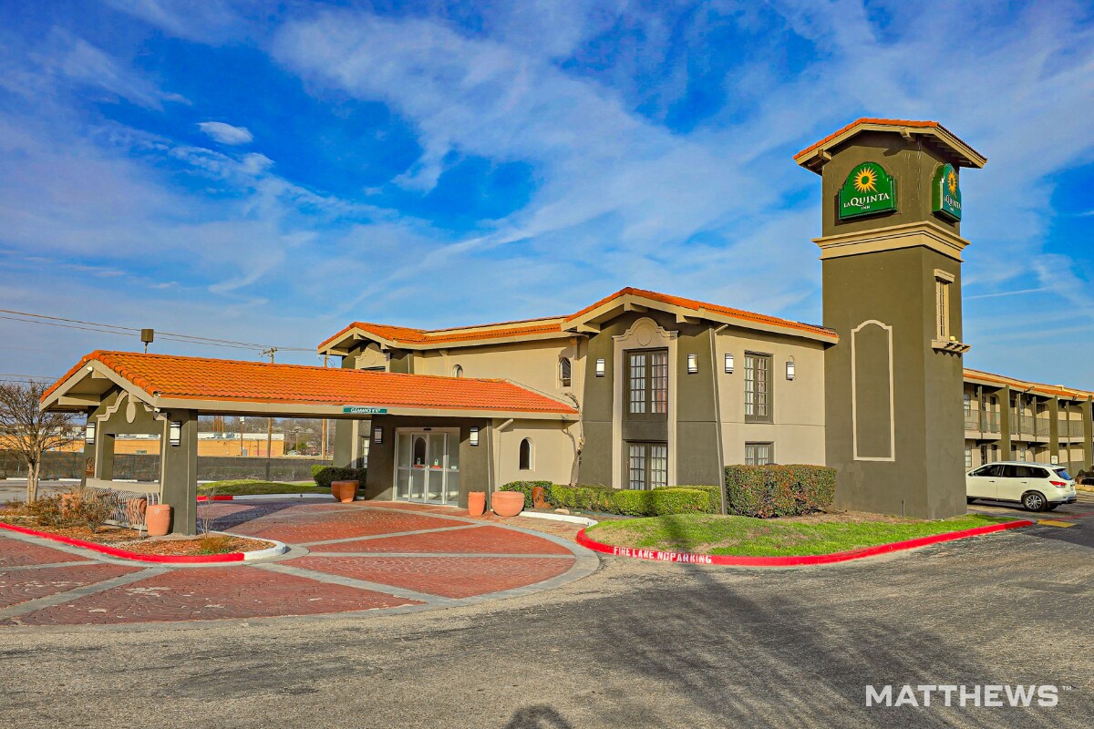 1112 S Fort Hood St, Killeen, TX for Sale