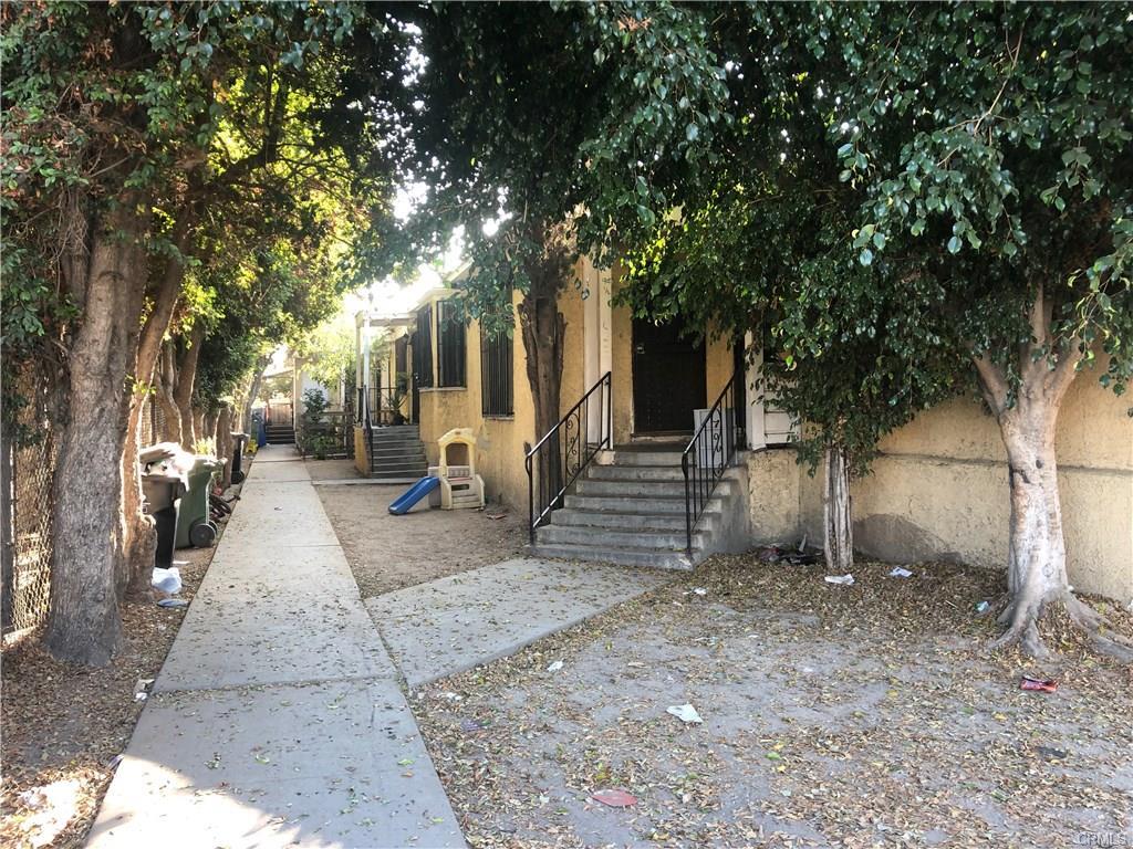 902 W 84th St, Los Angeles, CA for Sale