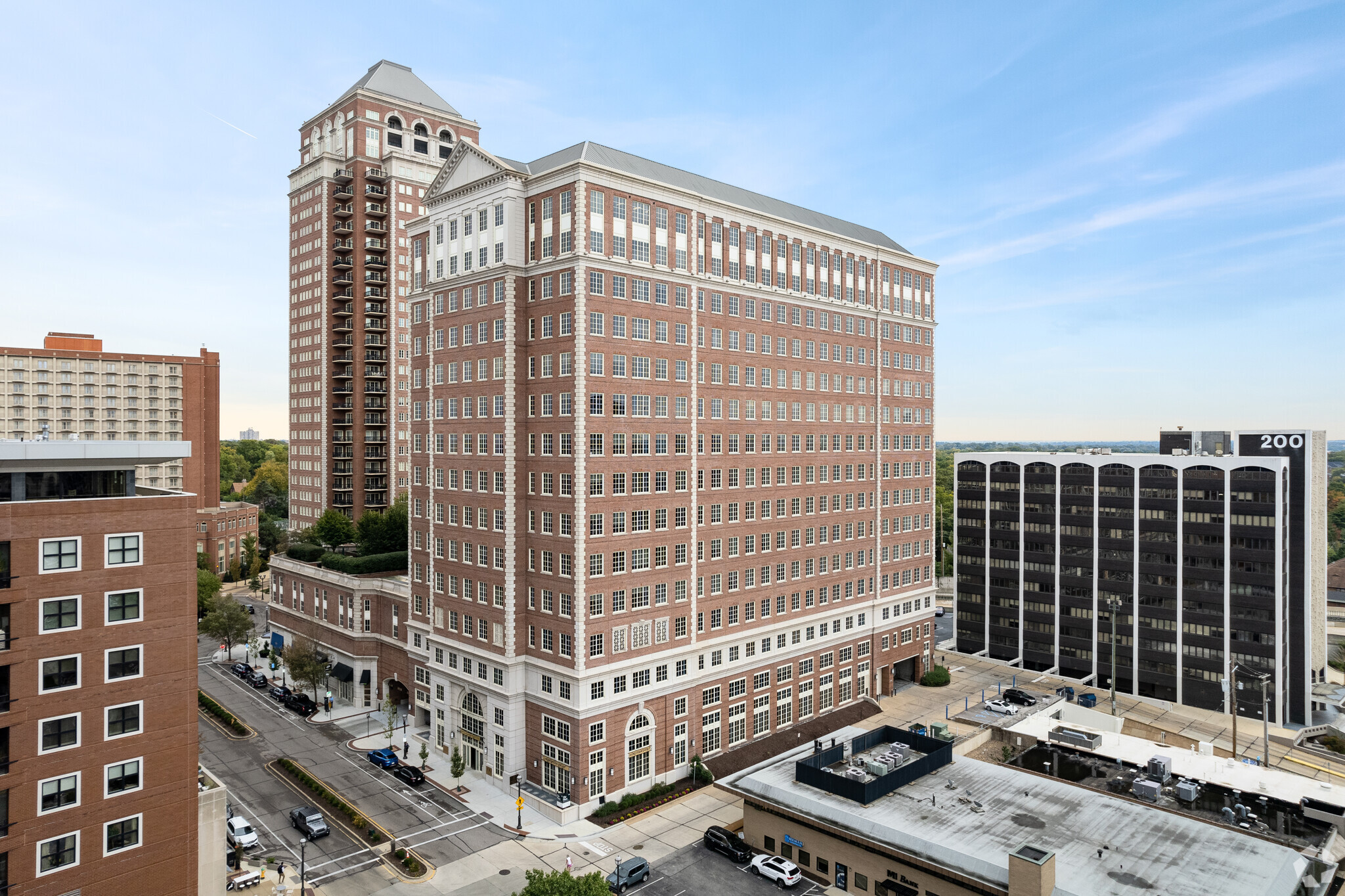 190 Carondelet Plz, Clayton, MO for Rent