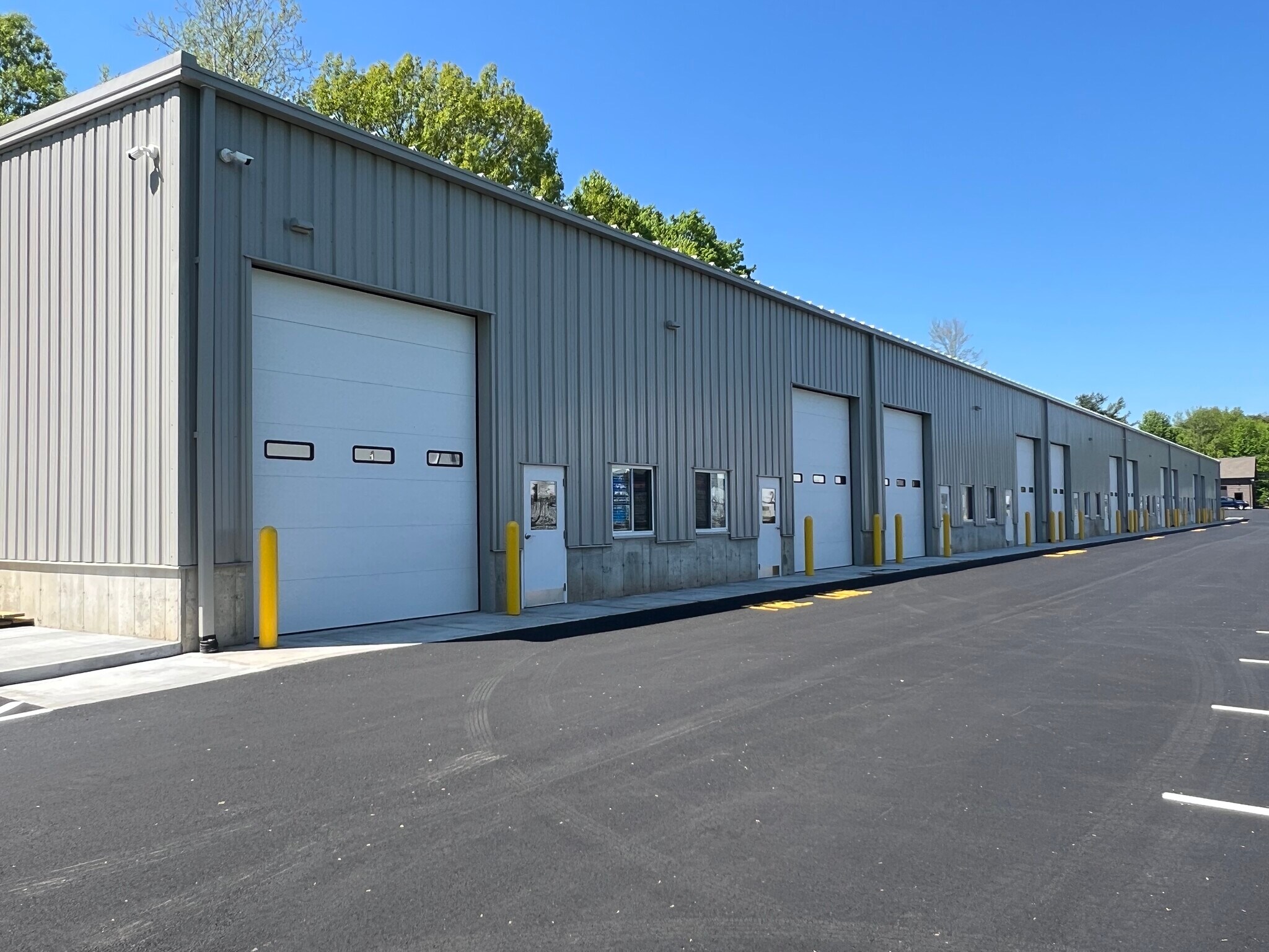 1300 East St S, Suffield, CT for Rent