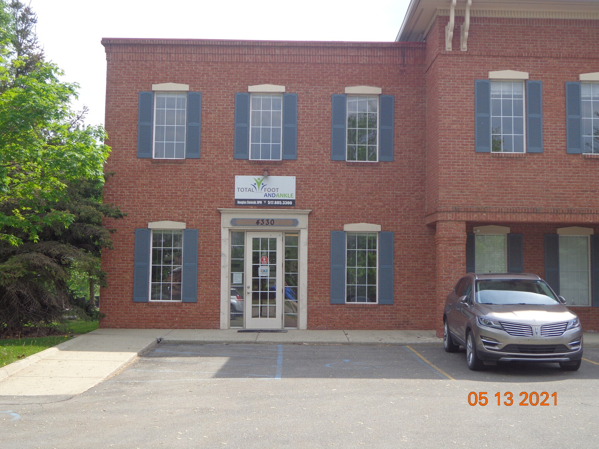 4330 E Grand River Ave Howell, MI 48843 Office Property for Lease on