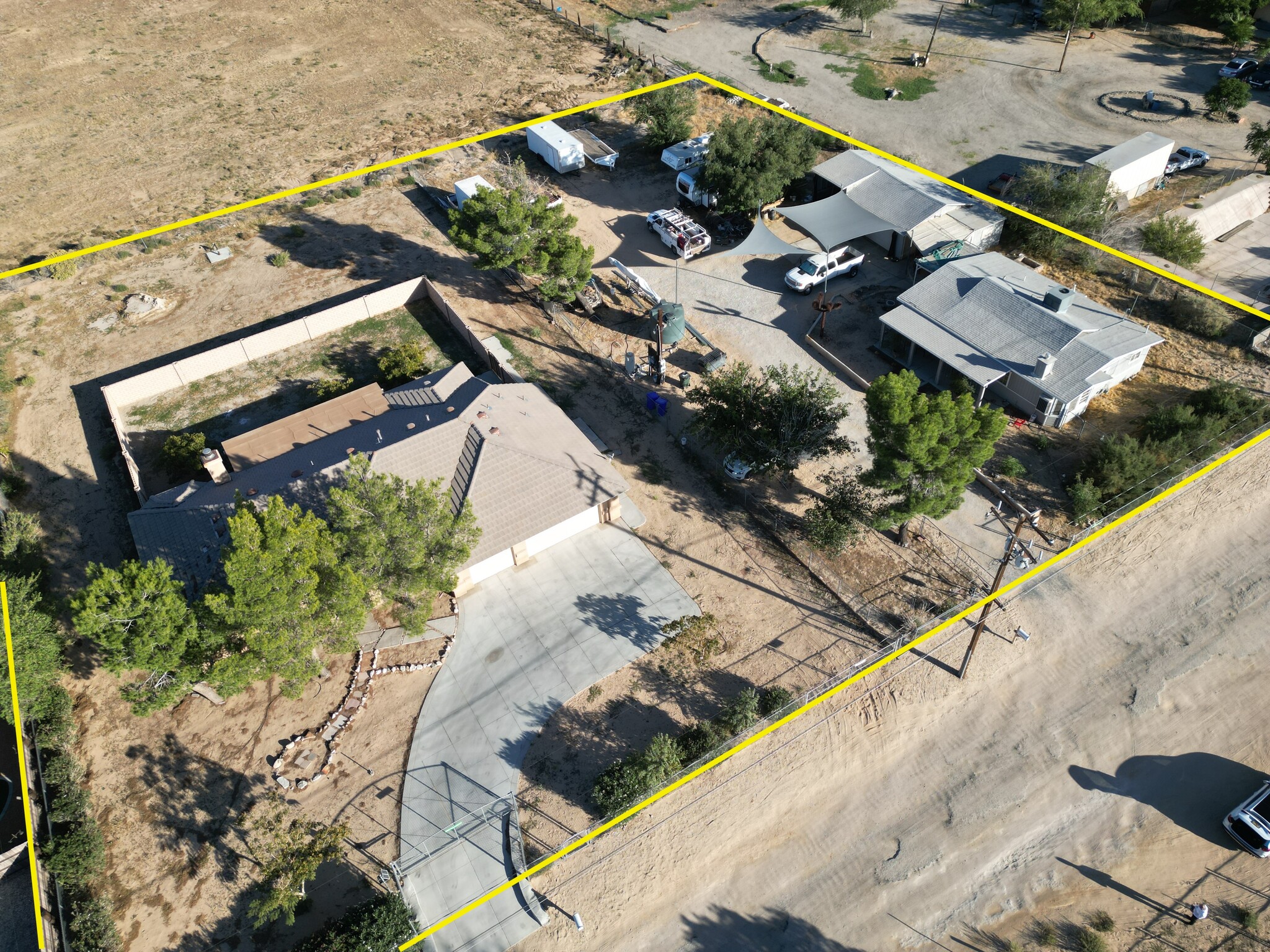 12033 Locust Ln, Apple Valley, CA for Sale