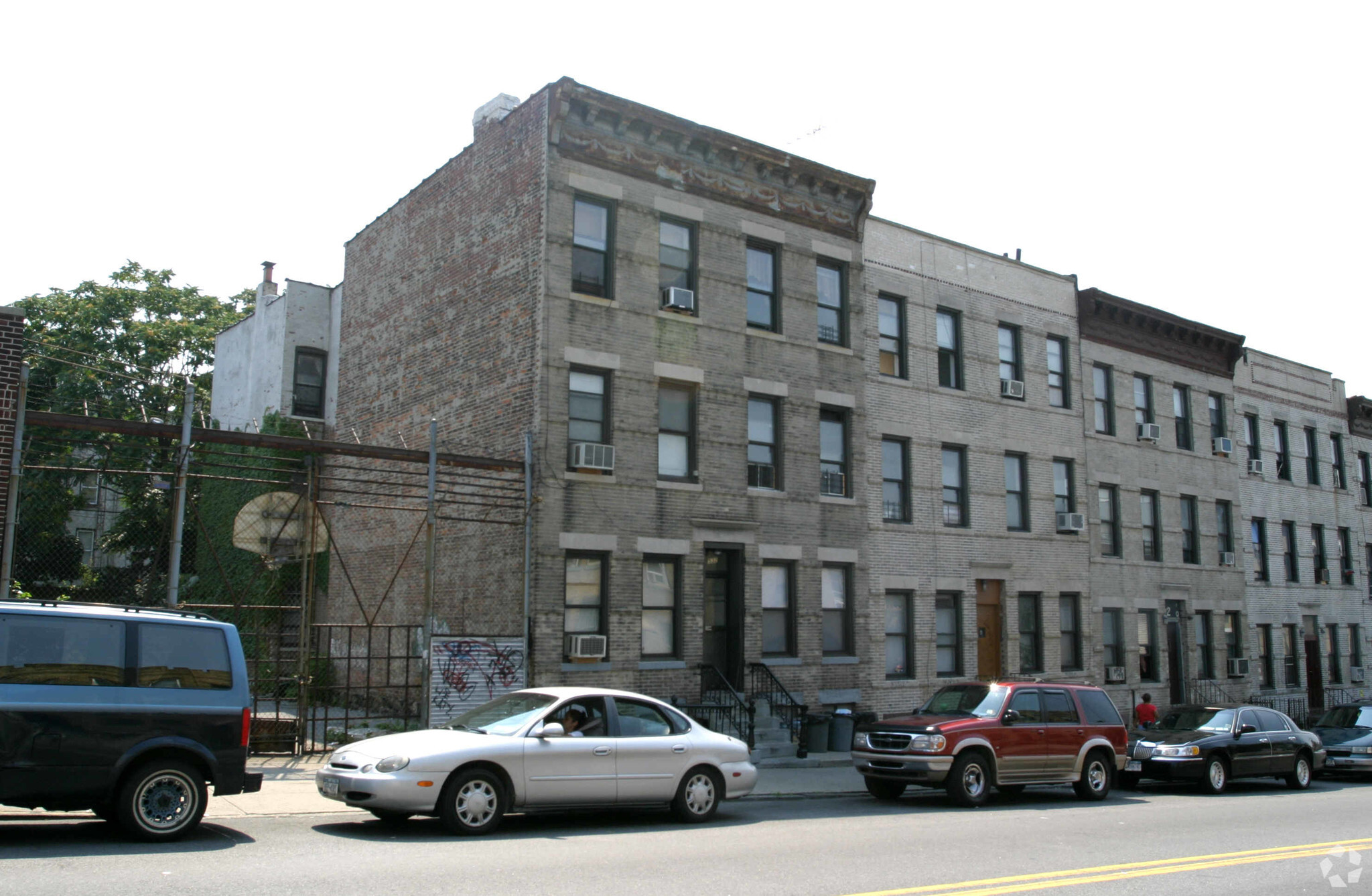 532 39th St, Brooklyn, NY for Sale