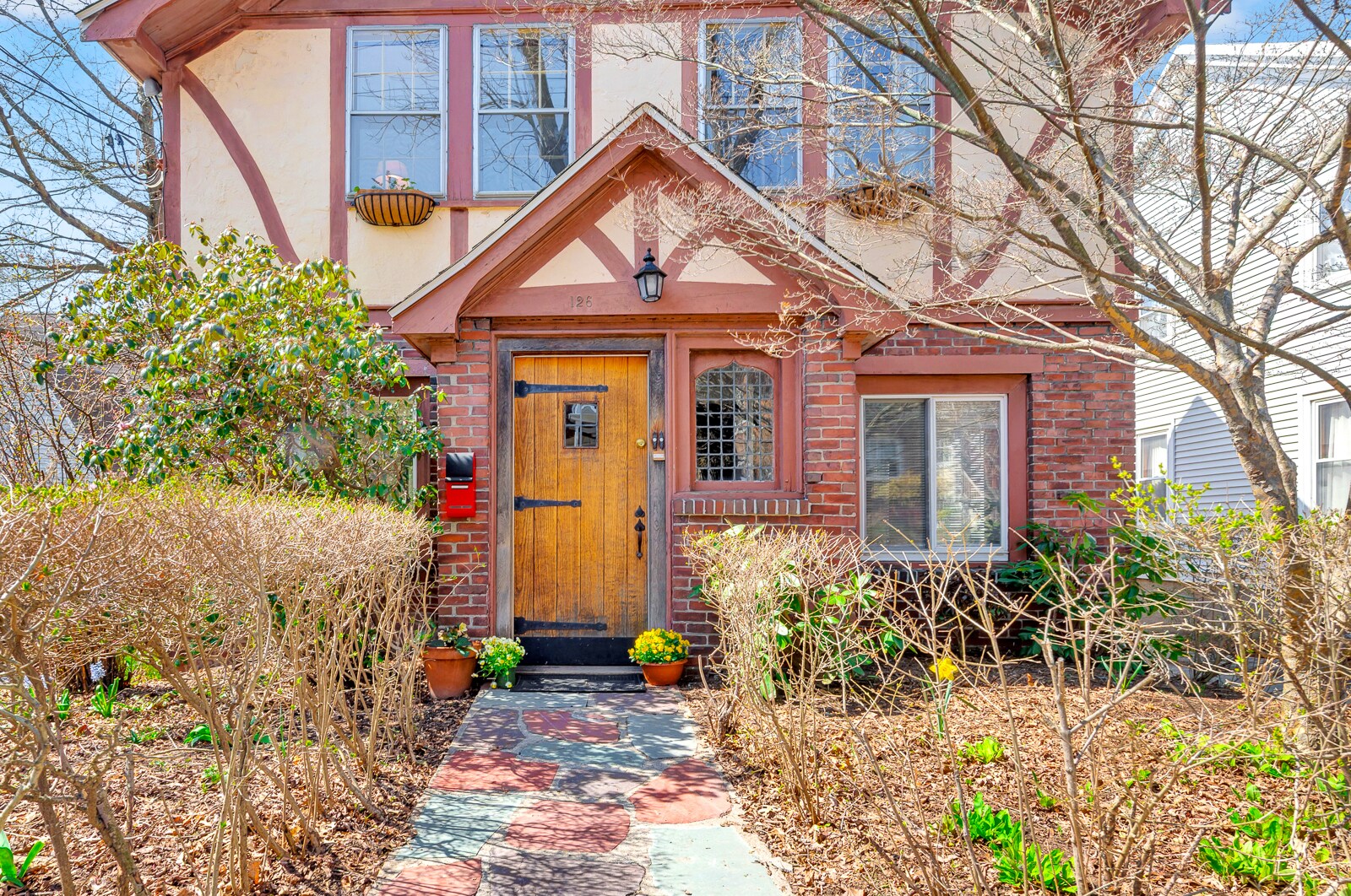 126 Westbourne Ter, Brookline, MA for Sale