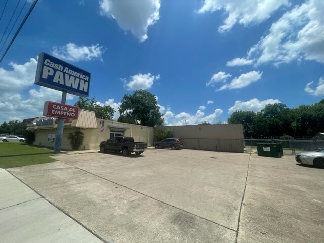 5508 N Navarro St, Victoria, TX for Rent