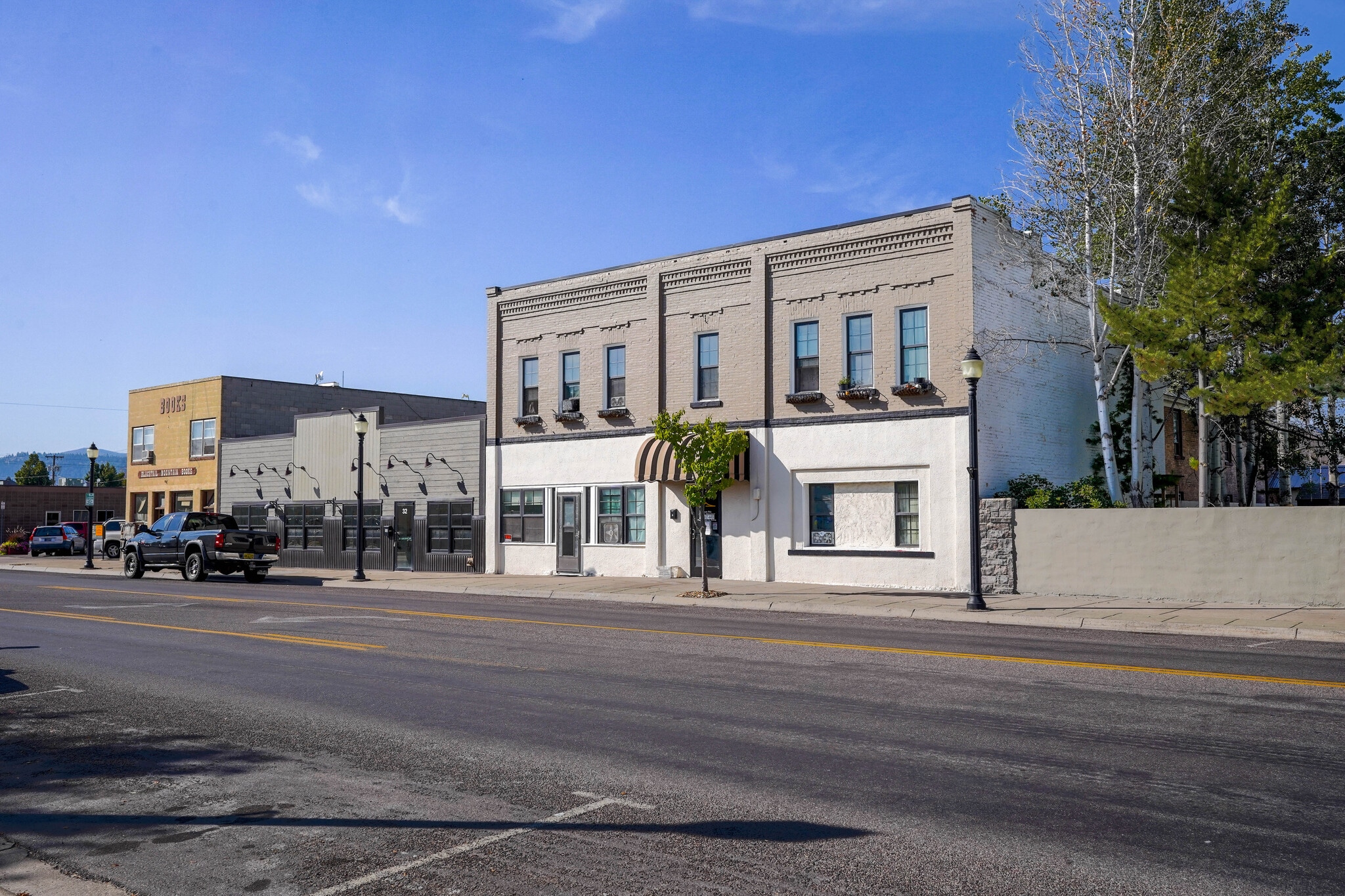 24 1st Ave W, Kalispell, MT for Sale