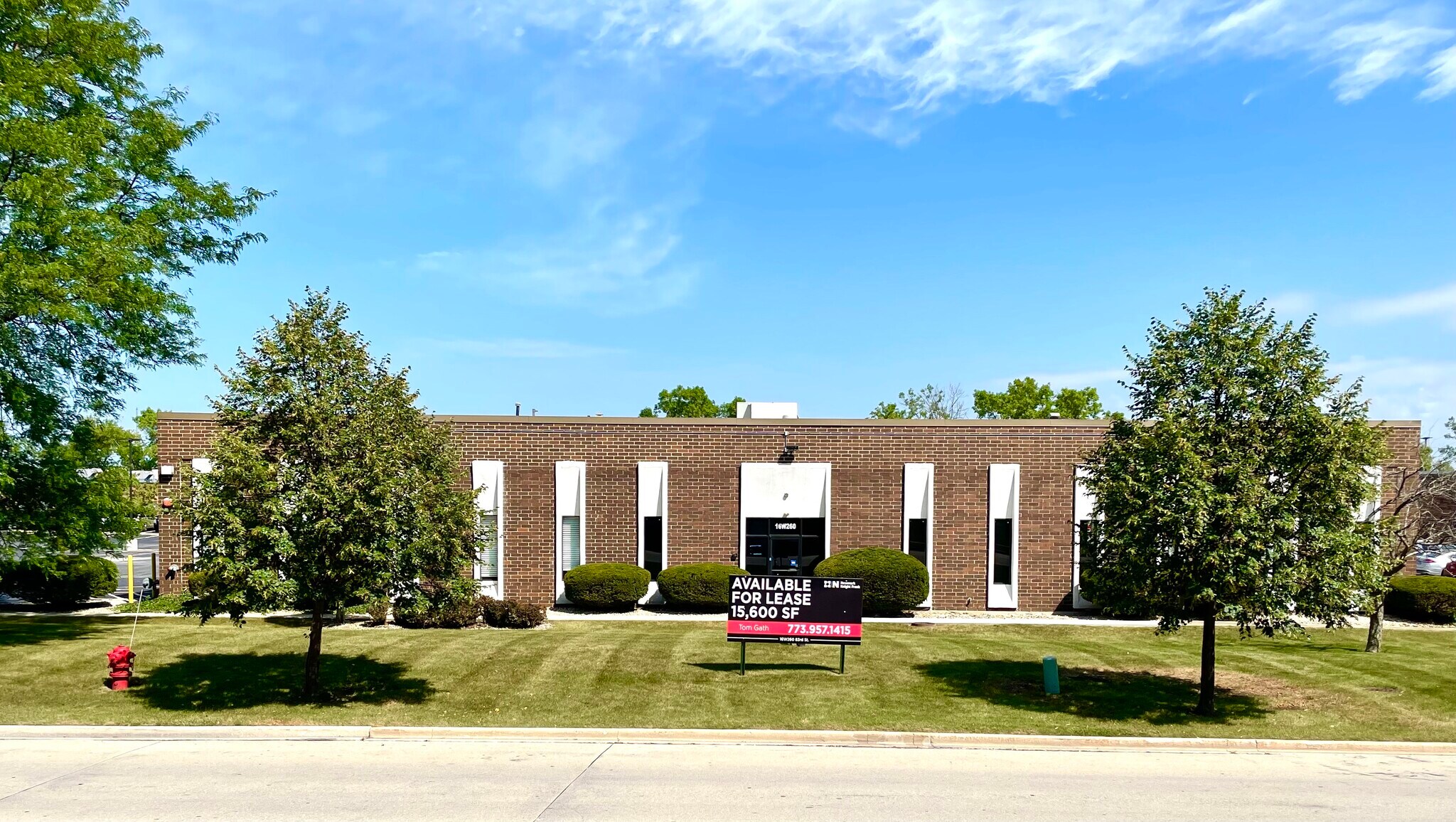 16W260 83rd St, Burr Ridge, IL for Rent