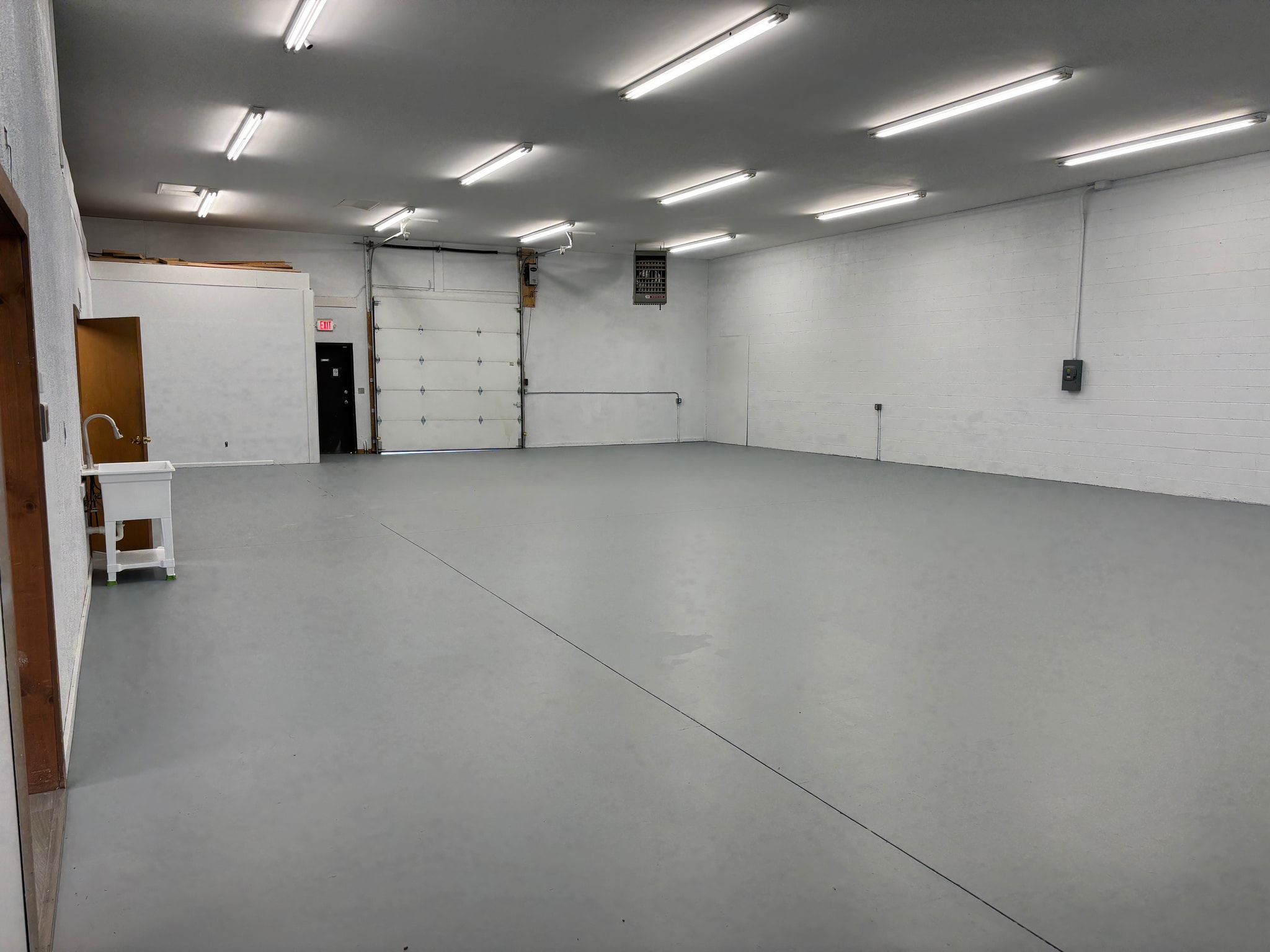 6246-6254 Corporate Center Dr, Dublin, OH for Rent
