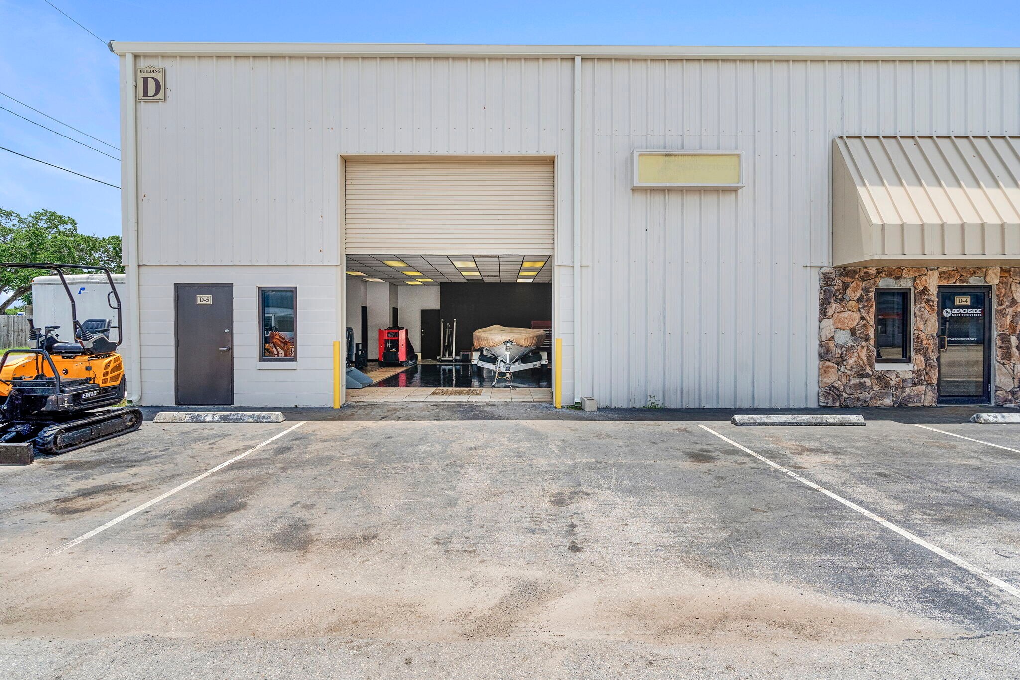 1725 S Nova Rd, Daytona Beach, FL for Sale