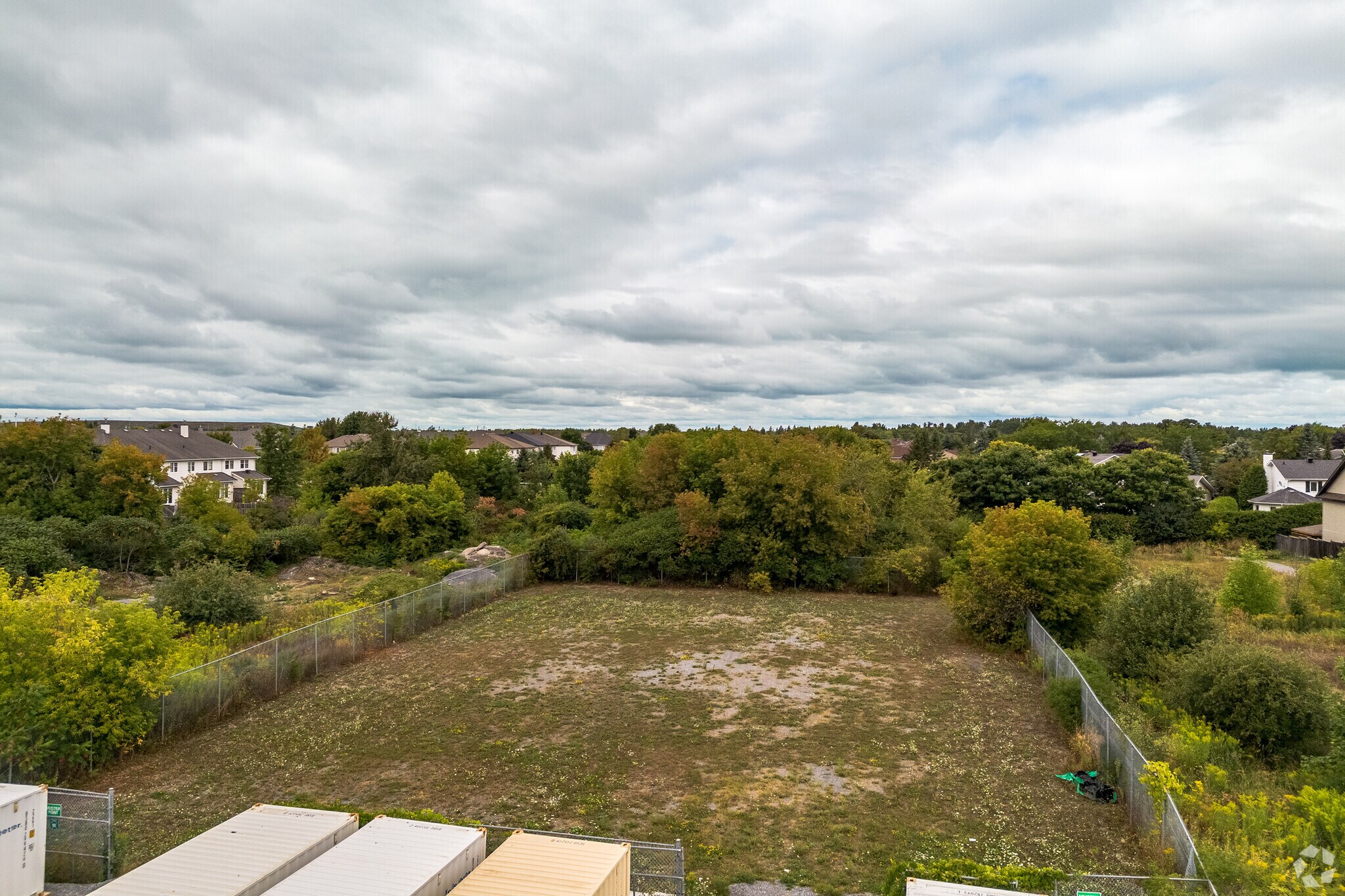 5977 Hazeldean Rd, Ottawa, ON for Rent