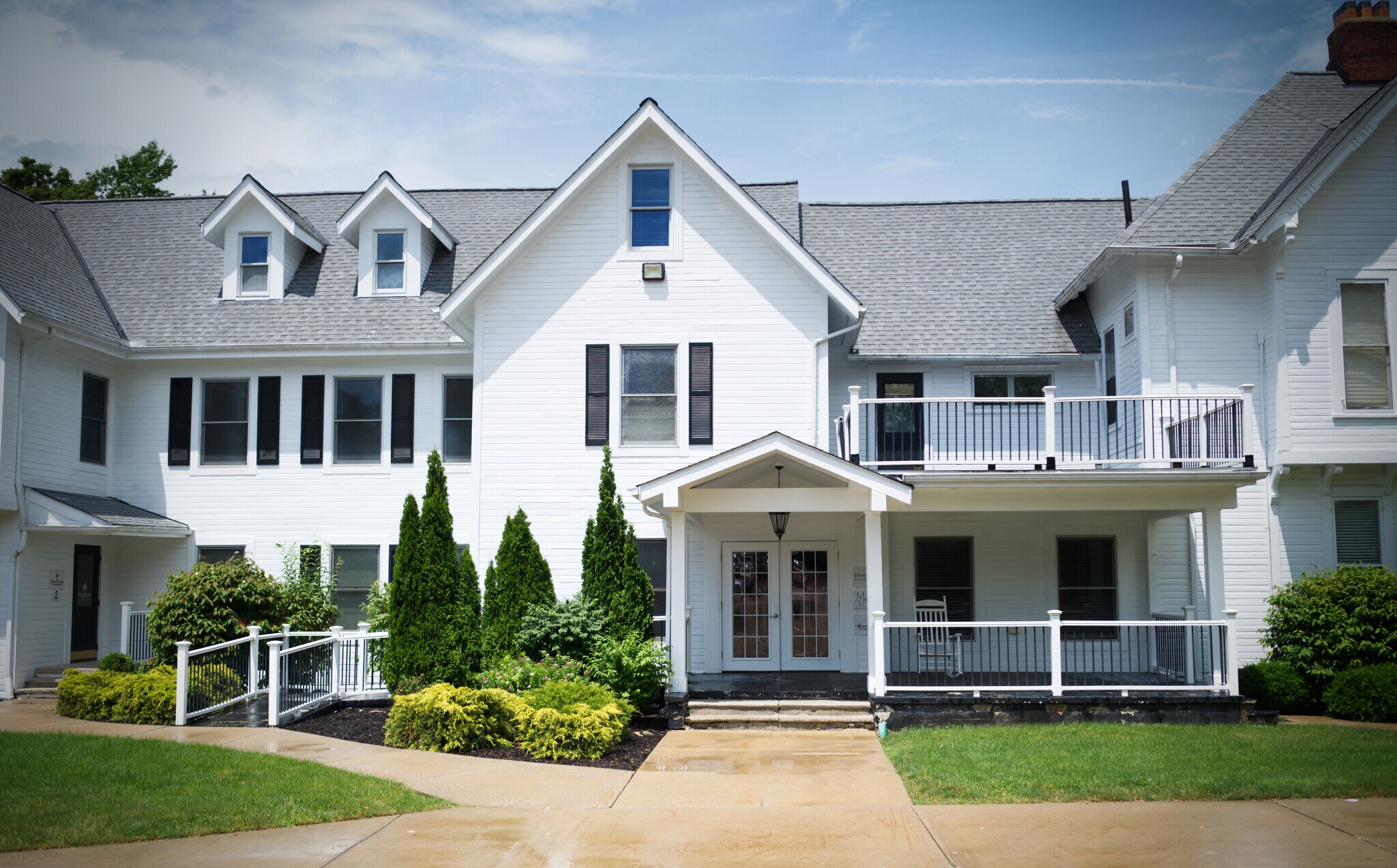 33-35 N Chillicothe Rd, Aurora, OH for Rent