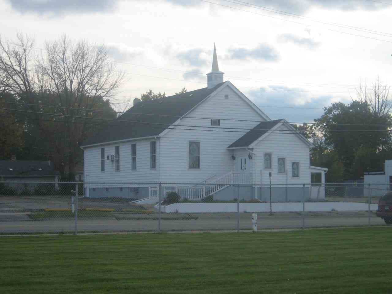 1386 Hemphill Rd, Burton, MI for Rent