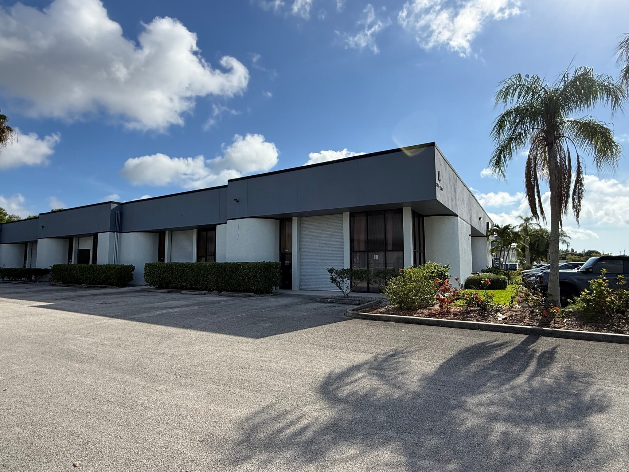 2801-2847 SE Monroe St, Stuart, FL for Rent