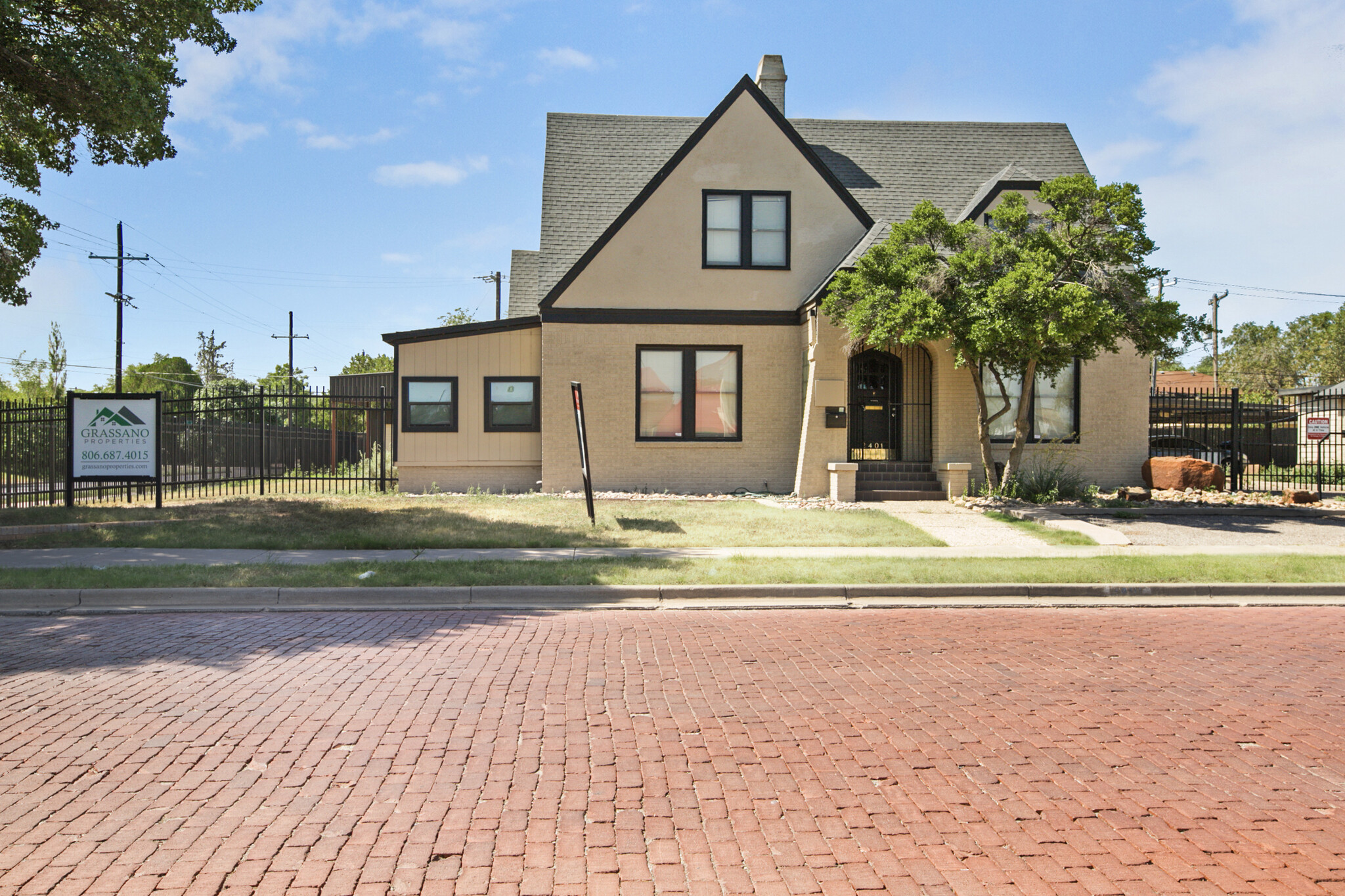 2401 20th St, Lubbock, TX for Sale